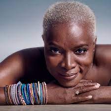 Angelique Kidjo, prodigio de versatilidad.